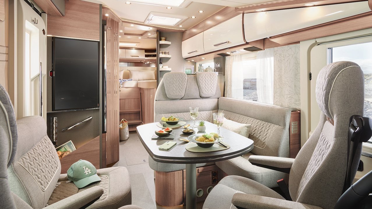Interieur Durchsicht von vorne nach hinten mit der Stilwelt casablanca 2 beim C2-tourer I 145 RB-LE