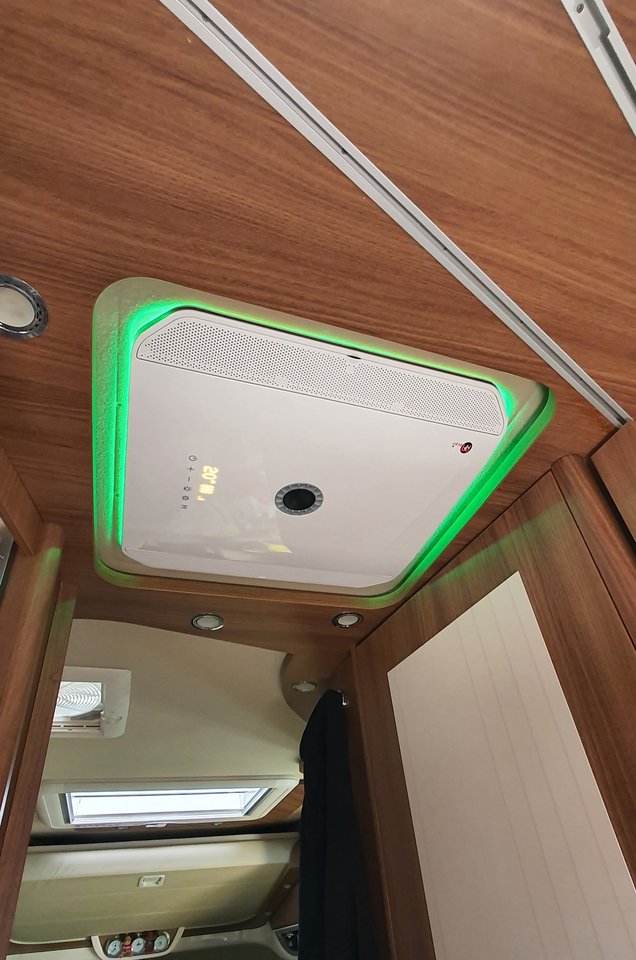 Ansicht der eingebauten Klimaanlange in einem Carthago Wohnmobil
