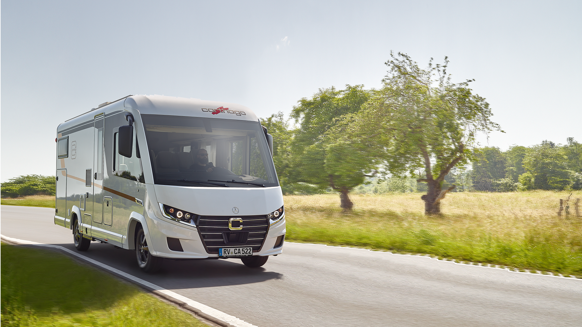 Fahraufnahme Carthago Wohnmobil C2-tourer Frontansicht