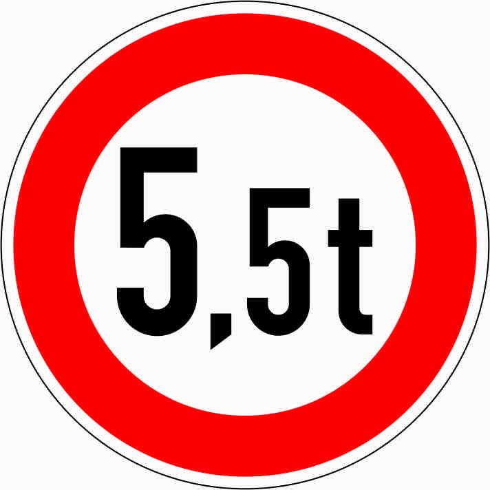 Verkehrsschild 5,5 t Durchfahrtsverbot mit einem roten Kreis